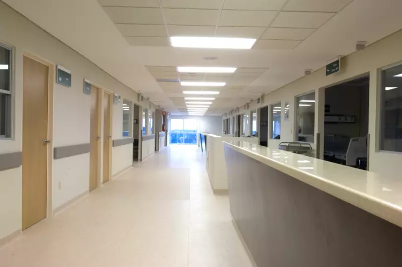 Hospital IMSS bajas 00009.webp